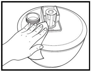 Cleaning the tank with a rag diagram