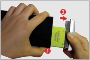 Opening the LG G5 case