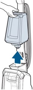 Removing the water tank when dirty