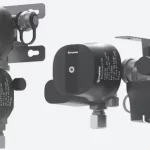 truma DuoControl CS Gas Pressure Regulator with Crash Sensor for Two-Cylinder Manual Thumb